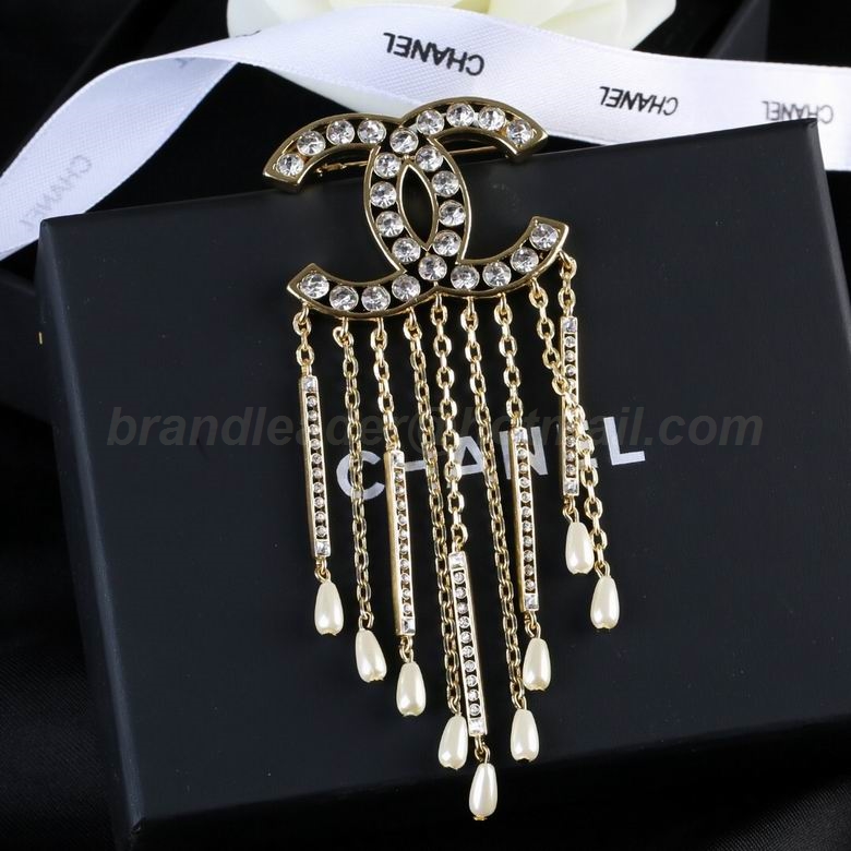 Chanel Brooch 171